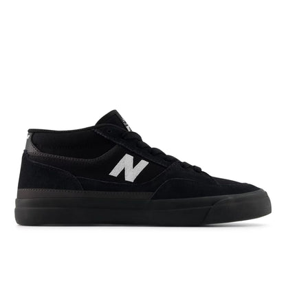 BLACK with WHITE,M6 / W7.5,Standard (D)
