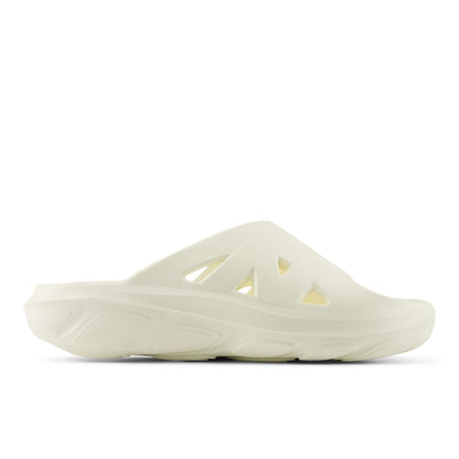 Men RCVRY Slide / New Balance