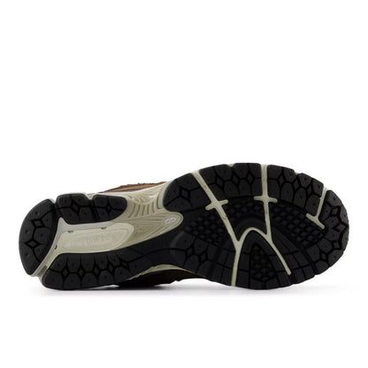 Men 2002D / New Balance