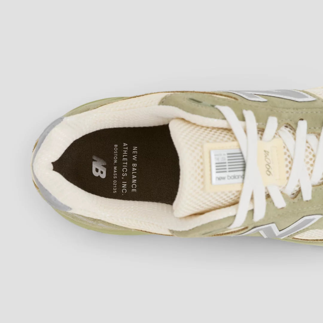 Men|Women Made in USA 990v4 / New Balance