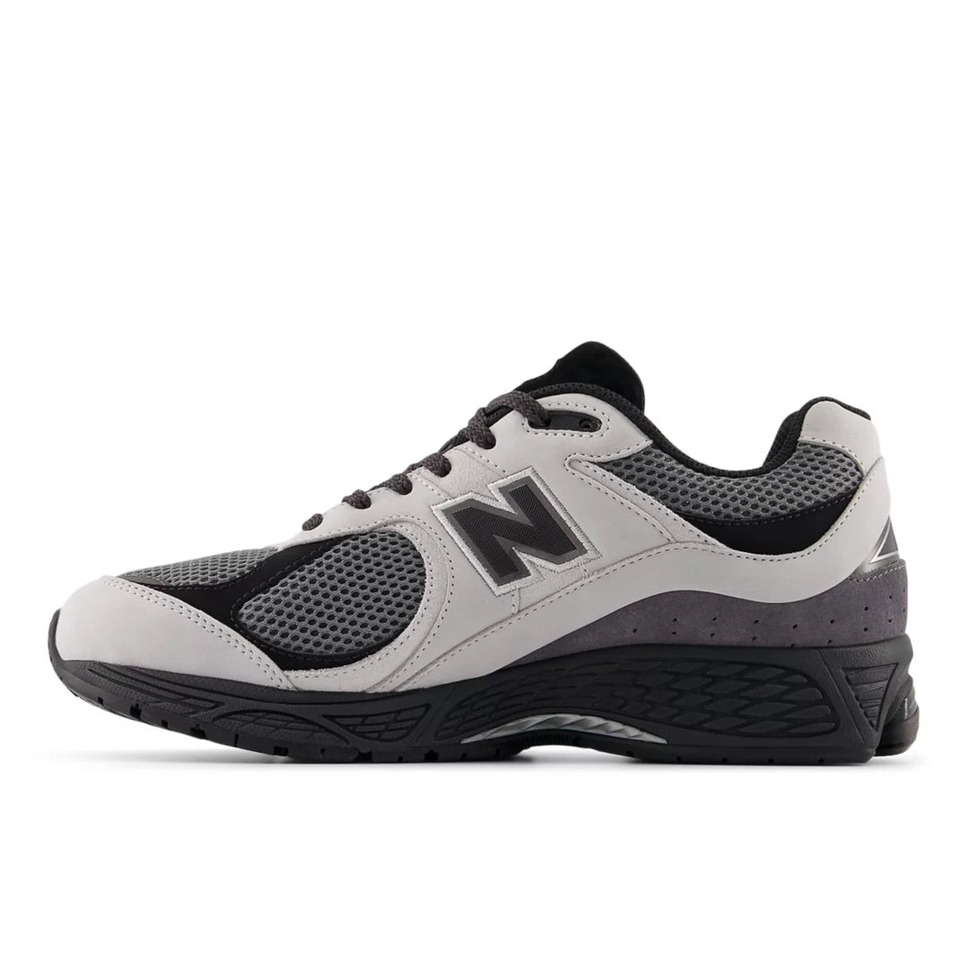 Men|Women 2002R / New Balance