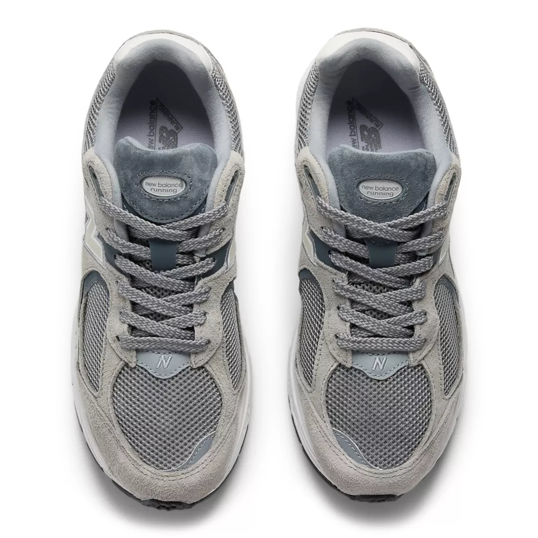 Men|Women 2002R / New Balance