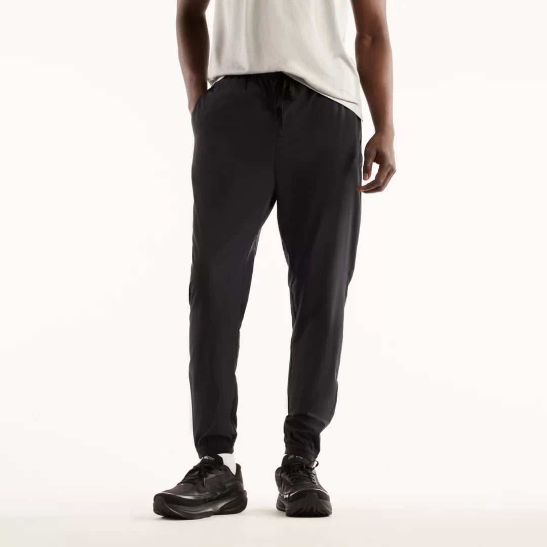 Men RC Essential Jogger / New Balance