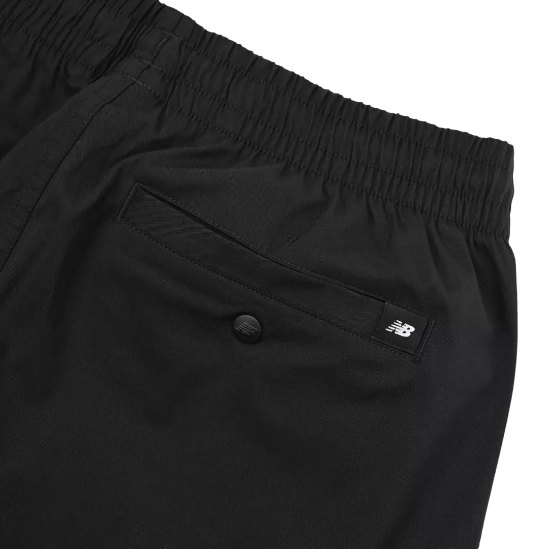 Men Twill Cargo Jogger / New Balance