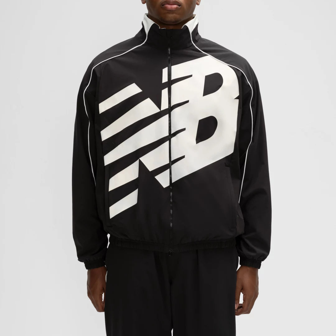 Men Basketball Oversized Print Woven Jacket / New Balance