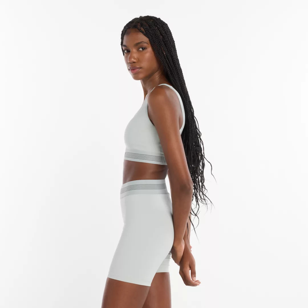 Women Gabby Thomas Signature Collection AC Train Bra / New Balance