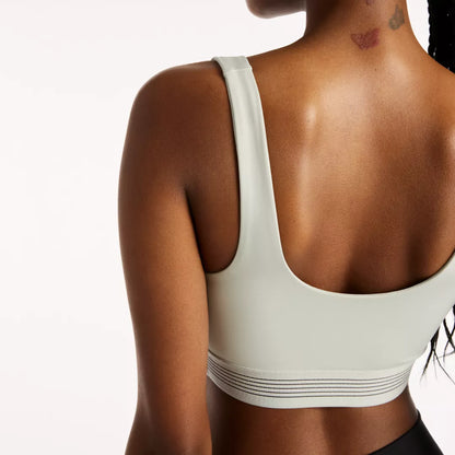 Women Gabby Thomas Signature Collection AC Train Bra / New Balance