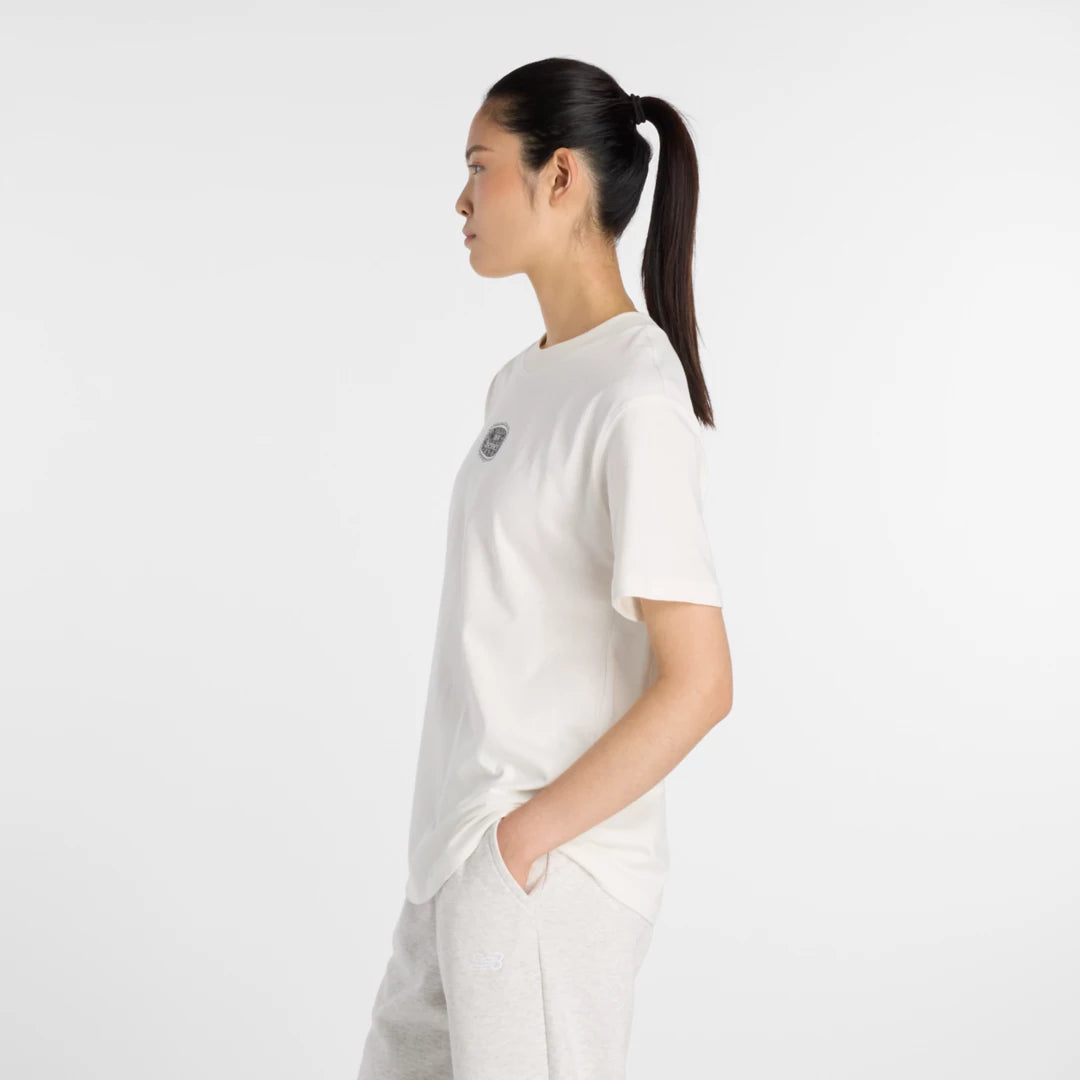 Women Lace Icon T-Shirt / New Balance