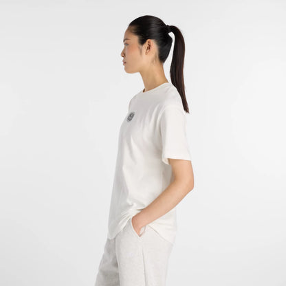 Women Lace Icon T-Shirt / New Balance